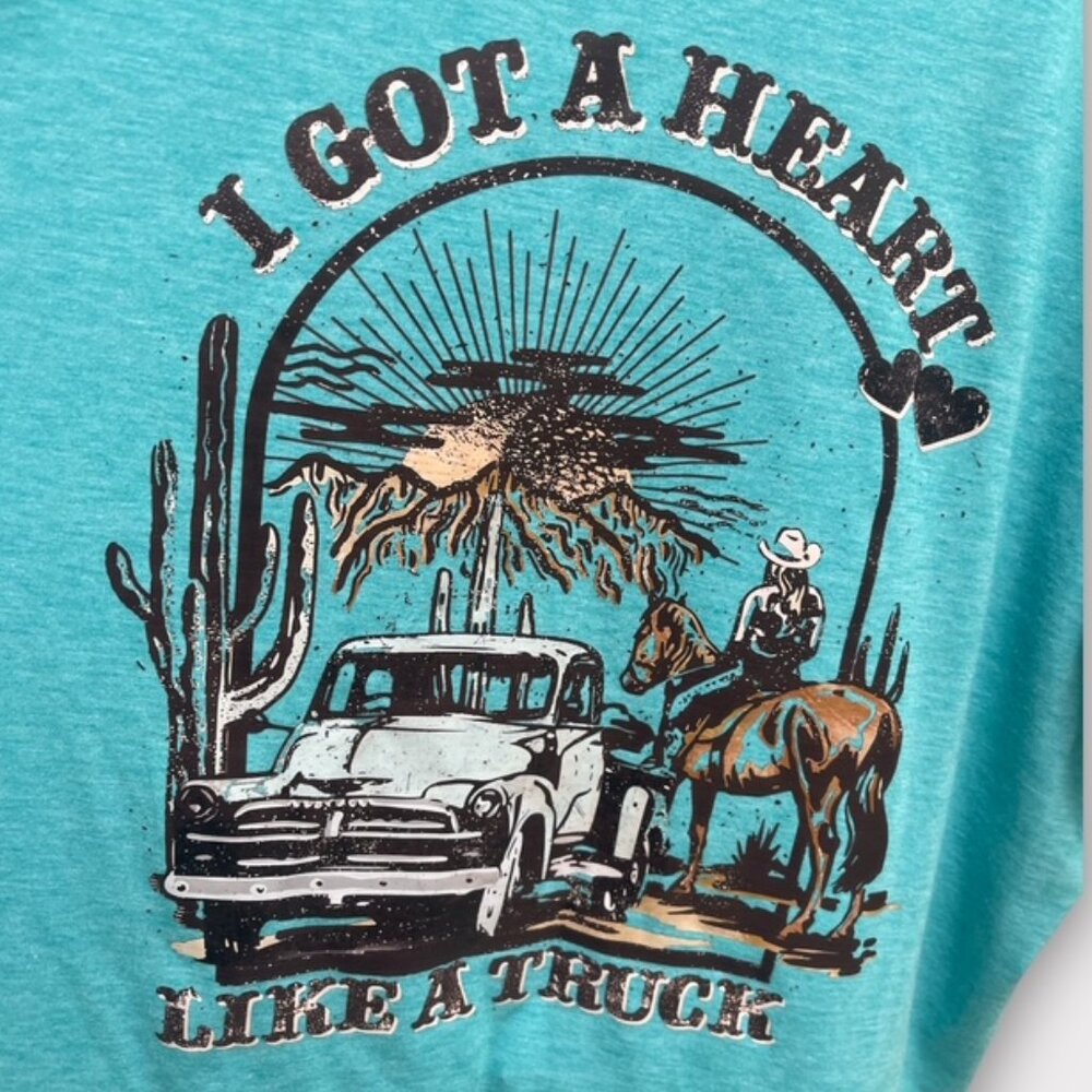"I GOT A HAERT LIKE A TRUCK" Ladies V-Neck  Graphic Cowgirl T-shirt  Size 3XL